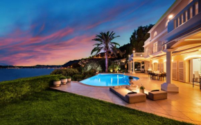 Villa Monaco - Luxury Living in Cap d'Ail with Bentley, Butler and Heated Pool